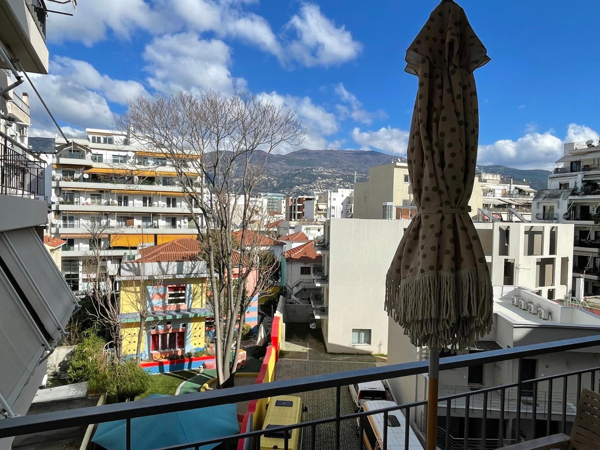 Chic & Comfort Homes In Central Volos # 3 Exterior foto